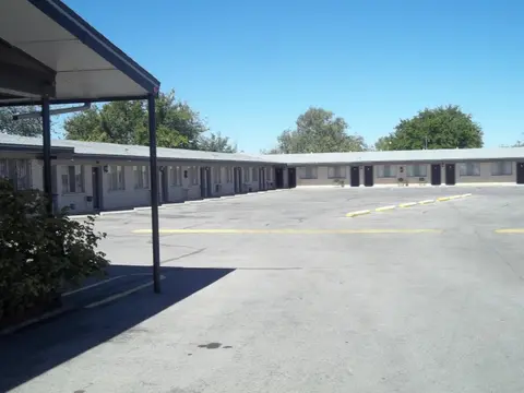Royal Host Motel