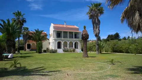 Irini Apartments and Studios