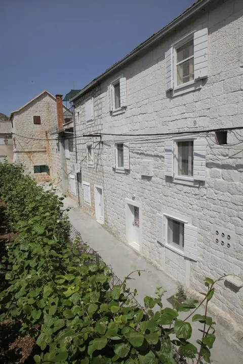 Stone house Ernest