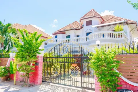 RATANA VILLA - PATTAYA HOLIDAY HOUSE WALKING STREET 7 bedrooms