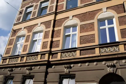 Bridge Apartments