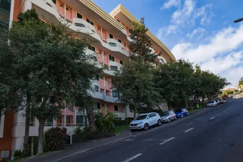 Golden Place Apartment