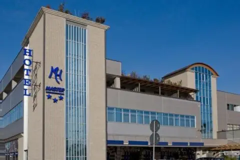 Hotel Master