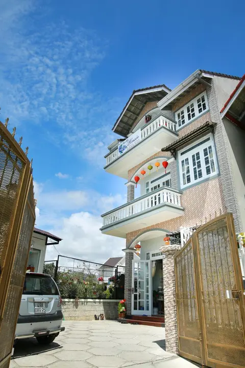 Pensee Guesthouse