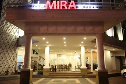 DeMira Hotel
