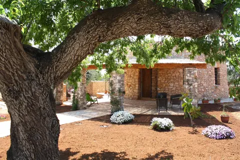 Franco's Trullo with Sea View