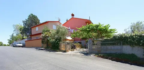 Apartments Erla
