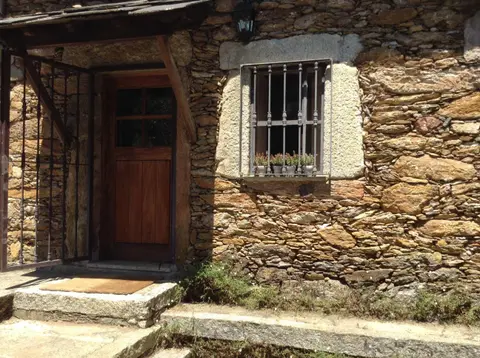 SaberAmar Little Country