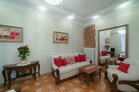 Apartment on Kopernik Street 9