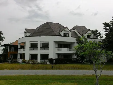 Samerdrow Khao Yai