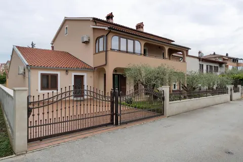 Apartments Monte Grande