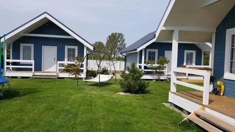 By The Sea Lodges