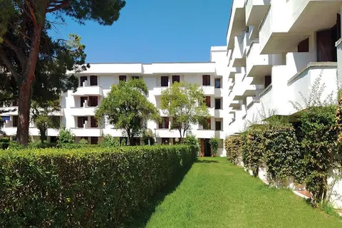 Eraora Hotel Village