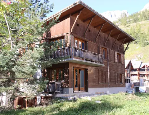 Chalet d'Alpina Lodge