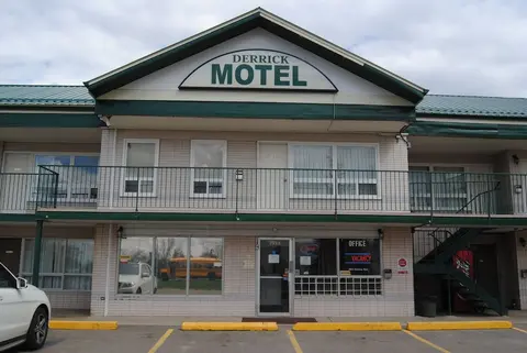 Derrick Motel