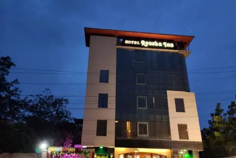 Goroomgo Rousha Inn Ghaziabad