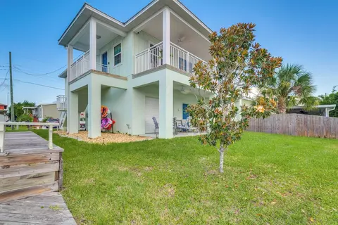 Private Dock & Water Views! Homosassa Retreat