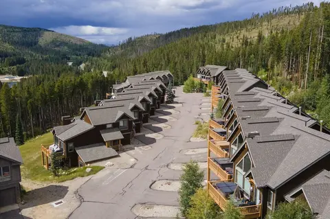 Antler Way At Lakota.... 3 Bedroom Townhouse by RedAwning