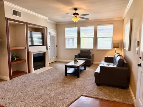 New Trendy 1BR Apartment With Heated Pool Gym Minigolf