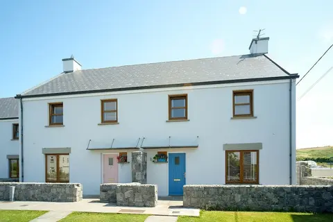 Hotel Doolin Houses