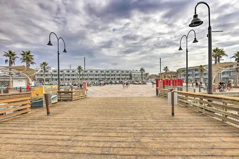 Pismo Beach Condo < Walk to Beach & Wineries!