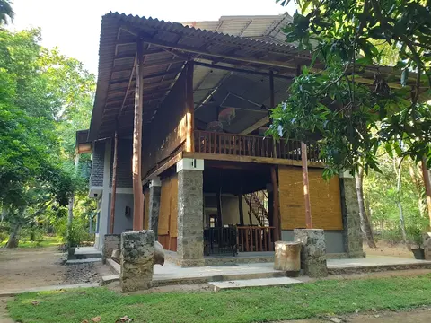 Jungle House Udawalawe Holiday Lodge