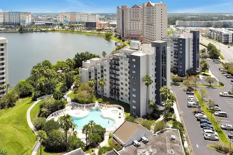 Premium Condos near Universal Studios