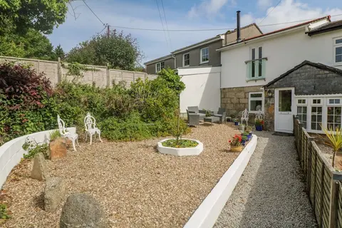 2 Riverside Cottages