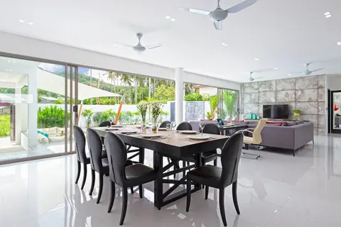 Open-space Design 4BR Pool Villa Luna
