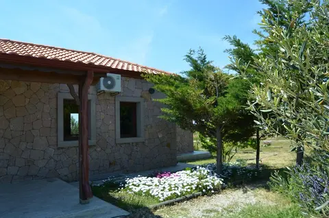 Le Petit Hotel ve Bağ Evi