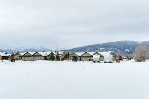 12 Mi to Grand Targhee Resort: Driggs Ski Getaway