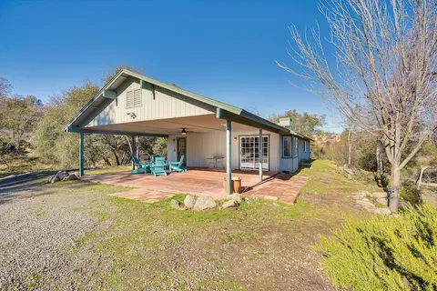 Bright + Cozy Mariposa Getaway: 46 Mi to Yosemite!