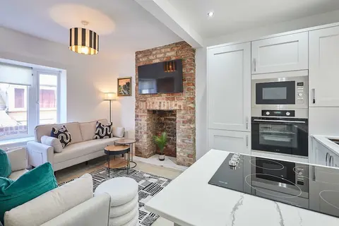 Host Stay Harbour View Cottage