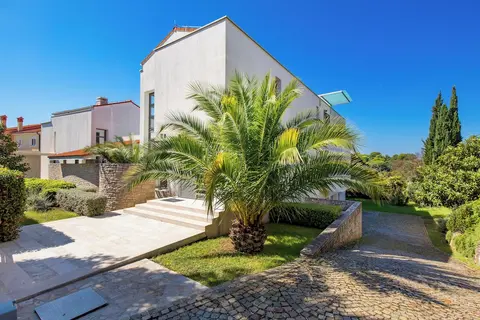 RM Grande Villa
