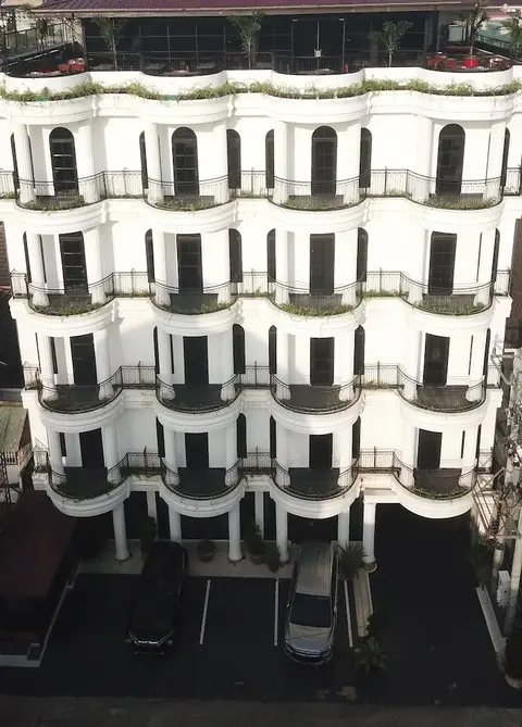 Kesuma Front One Boutique Hotel