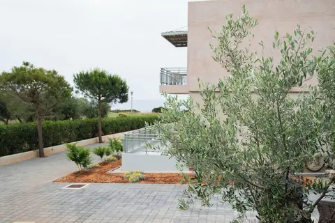Callisto Seaside Homes & Suites