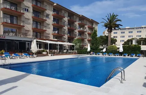 Payet Apartments 2-4 Personas