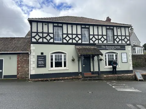 Seymour arms