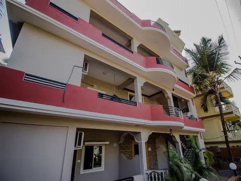 OYO 14182 Home Graceful Studio Ashwem