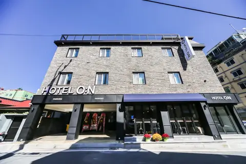 Hotel On