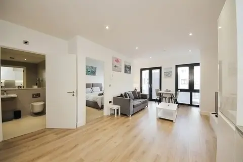 Comfort 1 Bedroom Apartment in Central Solihull