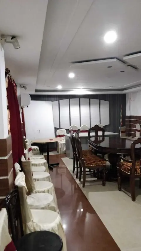 Hotel Somraj Regency