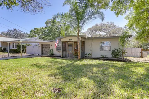 Pet-friendly Largo Escape w/ Fire Pit!