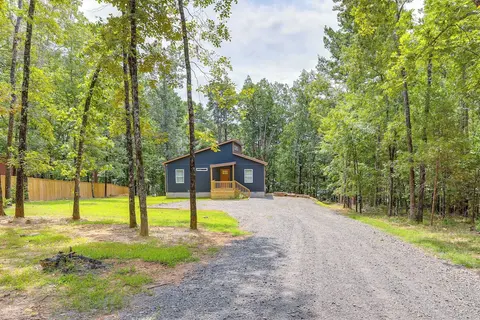 Waterfront Retreat on Greers Ferry Lake w/ Hot Tub