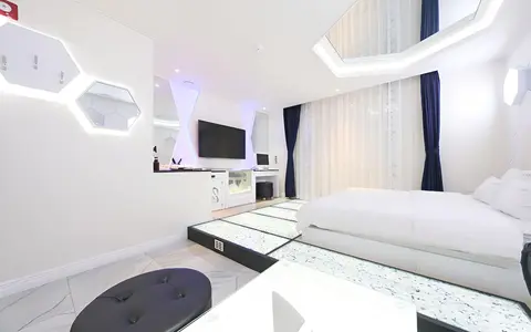 Gyeongju K Myeongpum Hotel