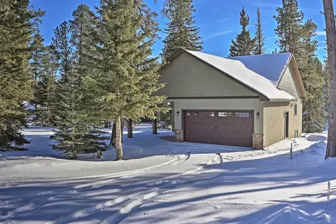 Lead Family Home w/ Hot Tub, 2 Mi to Deer Mountain