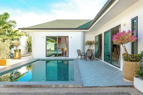3BR Walk to Beach 7 Min to Beach V189