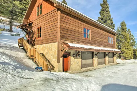 Bozeman Cabin: Deck w/ Jacuzzi & Gas Grill!