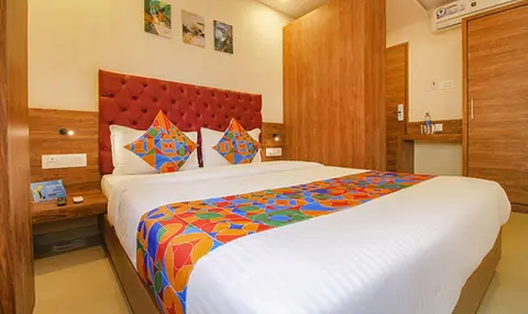 FabHotel Peninsula