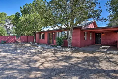 Stylish Tucson Home: Backyard Oasis w/ Grill!